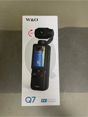 W&O Q7 Handheld Gimbal Camera in Black